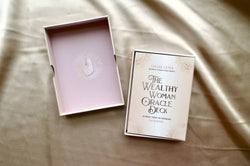 The Wealthy Woman Oracle Deck: 44 Cards and 96 Page Book The Wealthy Woman Oracle Deck: 44 Cards and 96 Page Book