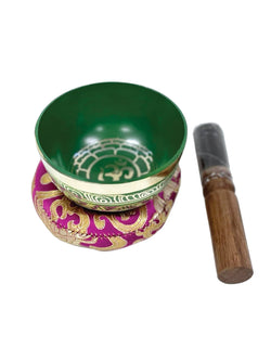Om Mantra Singing Bowl : Medium (4 Om Mantra Singing Bowl : Medium (4