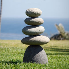 Giant Rock Cairn - small