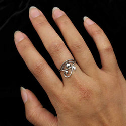 Sterling Silver Eye of Horus Ring: 9