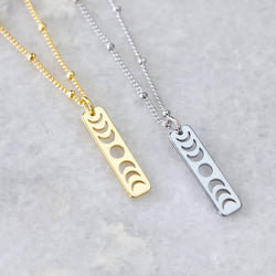 Moon Phase Necklace: Silver