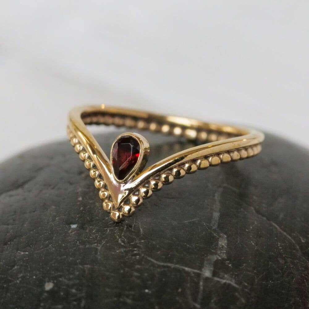 Brass Spotted Chevron Ring with Garnet Stone: 7