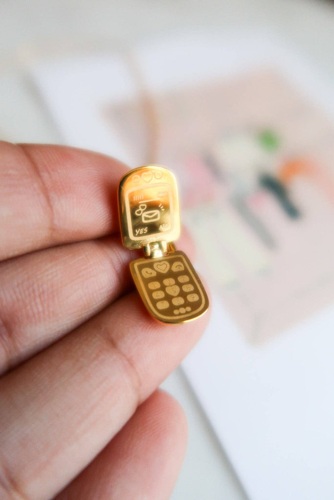 Call Me Maybe Flip Phone Necklace