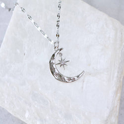 Moon ans Star Necklace: GOLD