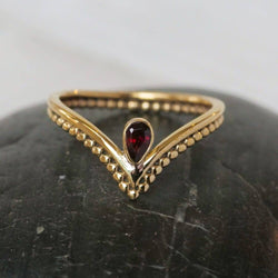 Brass Spotted Chevron Ring with Garnet Stone: 7