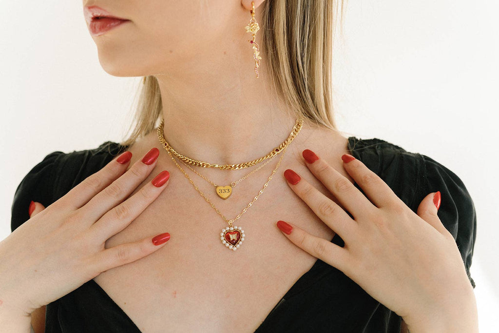 Crimson Memories | Heart Necklace