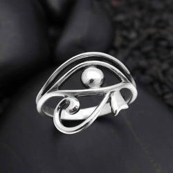 Sterling Silver Eye of Horus Ring: 9