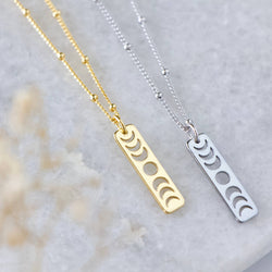 Moon Phase Necklace: Silver