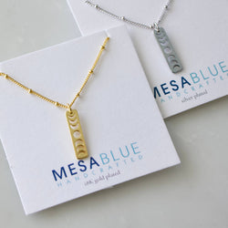 Moon Phase Necklace: Silver