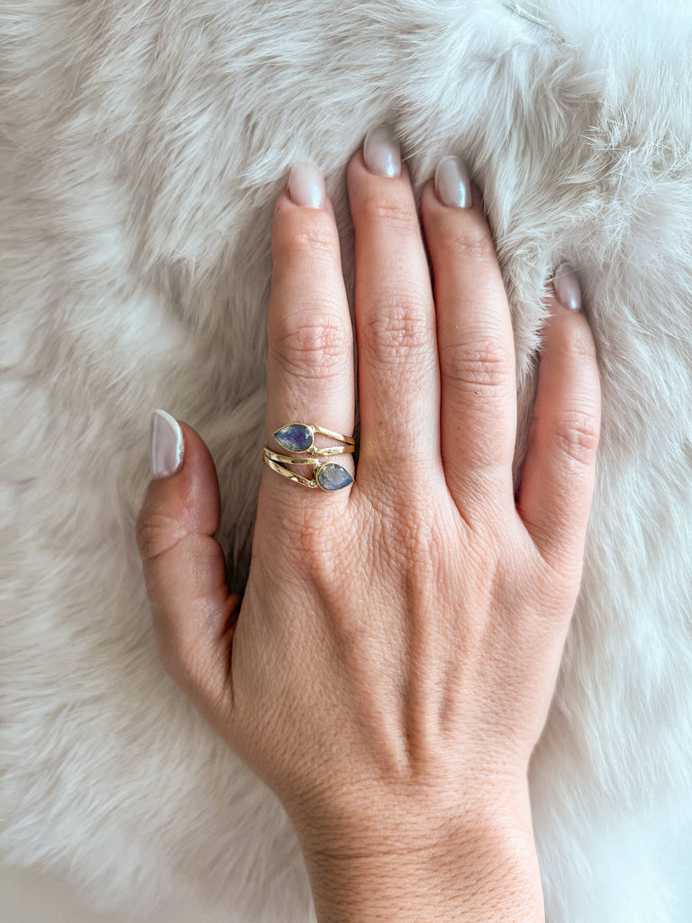 Brass Labradorite Wrap Ring: 9
