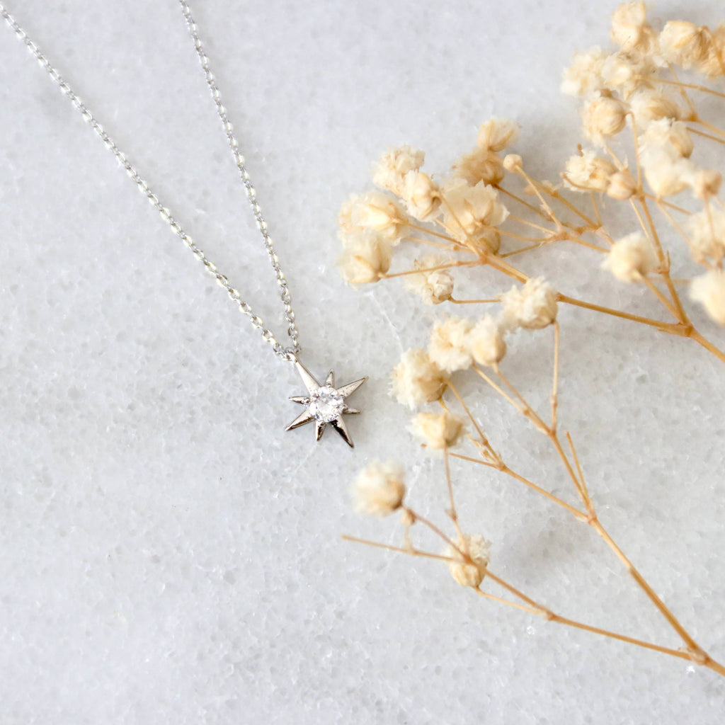 Mini Star Necklace: Silver