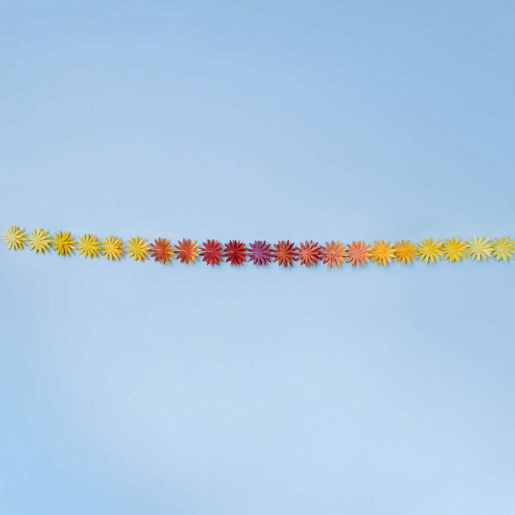 Eco Garland: Fluttery Daisy