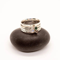 Sterling Silver Triple Stone Spinner Ring: 8