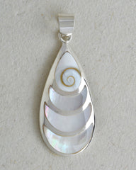 Oval Pendant with Shiva's Eye Top
