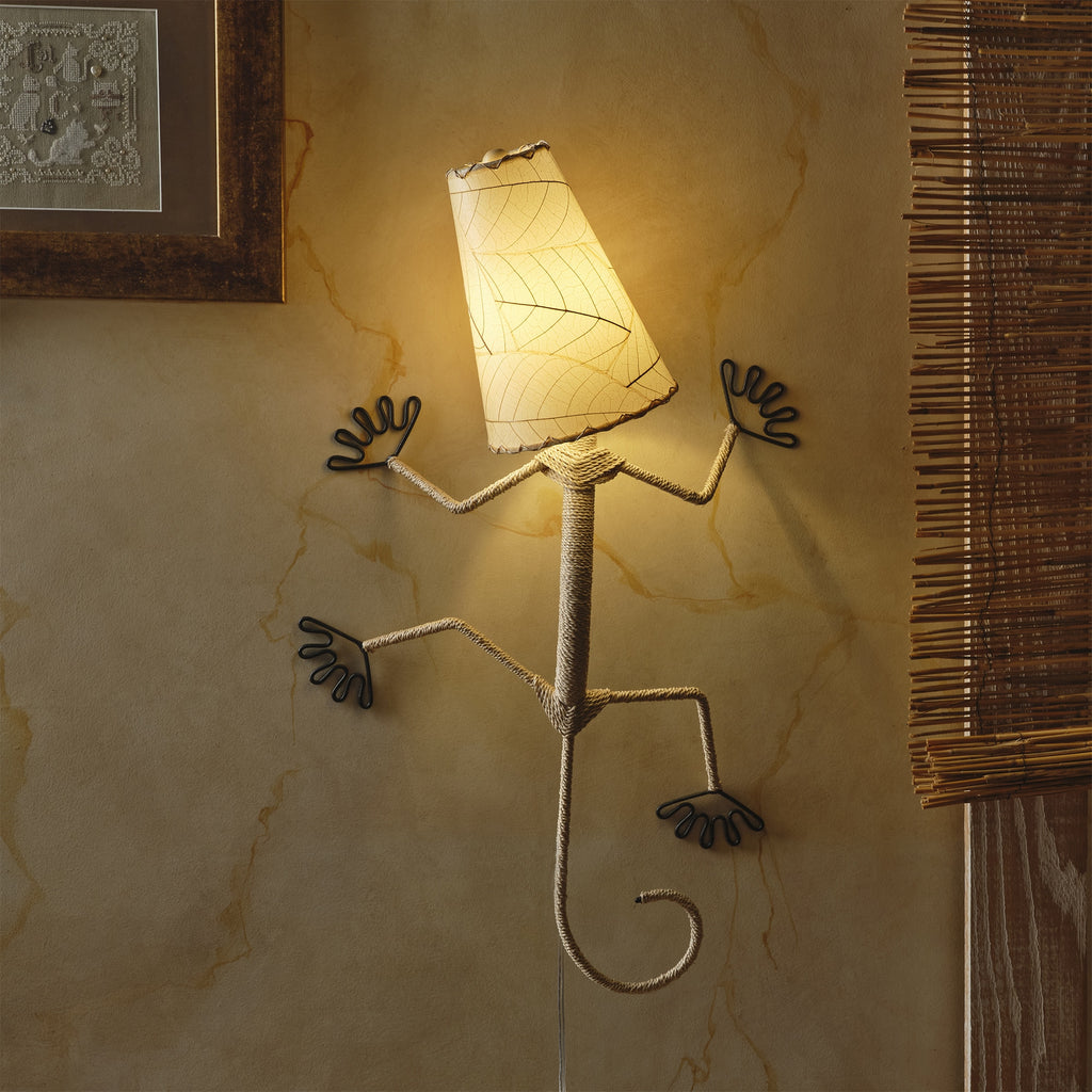 Gecko Wall Lamp Natural