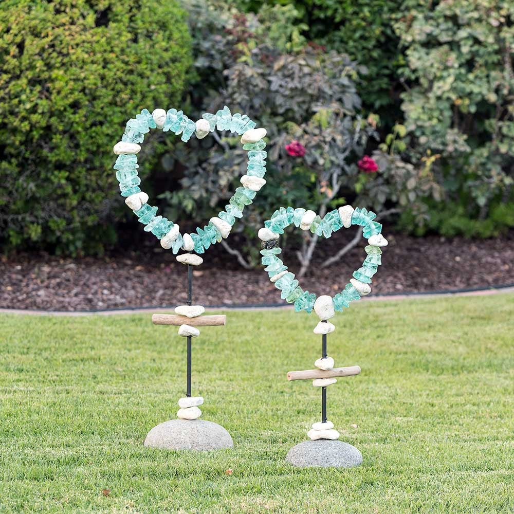 Glass Heart Garden Stand